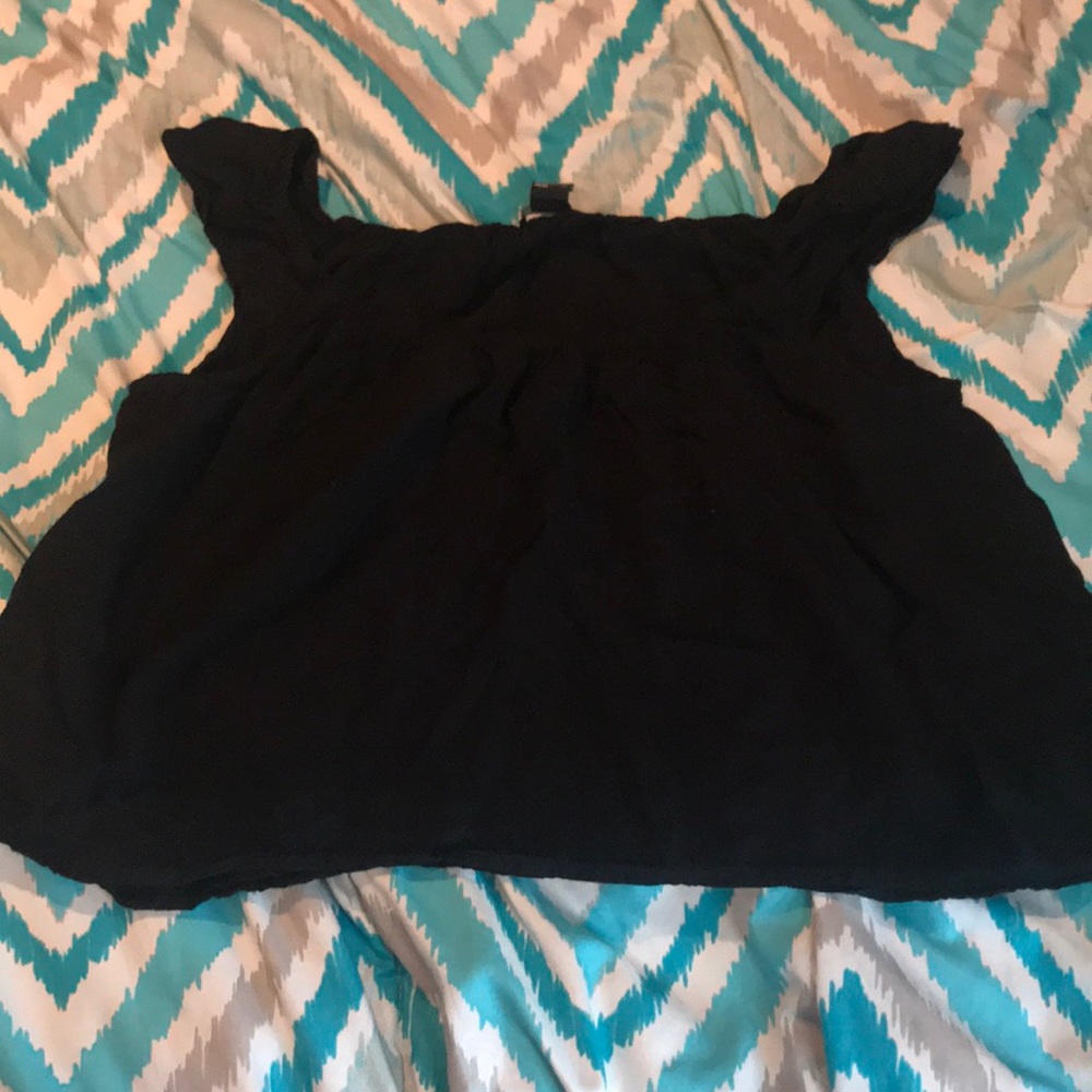 Black crop top